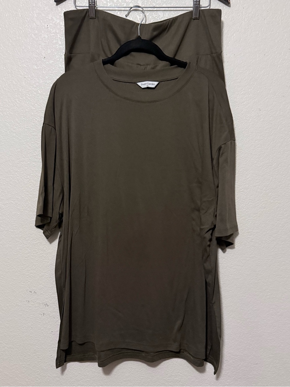 Pretty Garden women’s Olive Green Crew set 0262